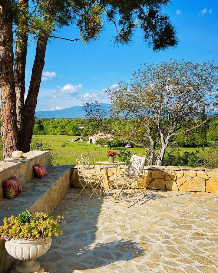 Domaine De La Brave Bed & Breakfast Pernes-les-Fontaines Luaran gambar