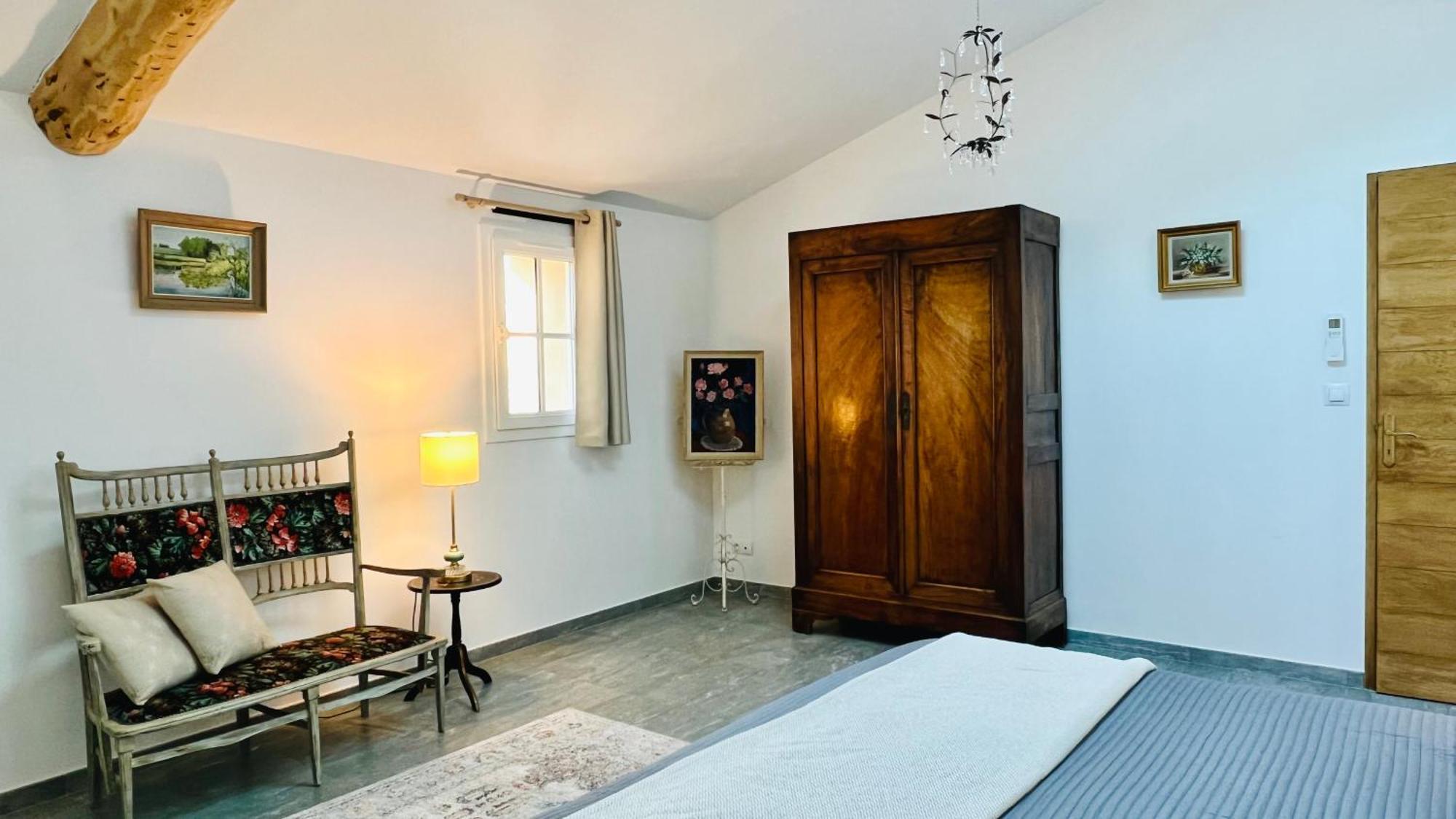 Domaine De La Brave Bed & Breakfast Pernes-les-Fontaines Bilik gambar
