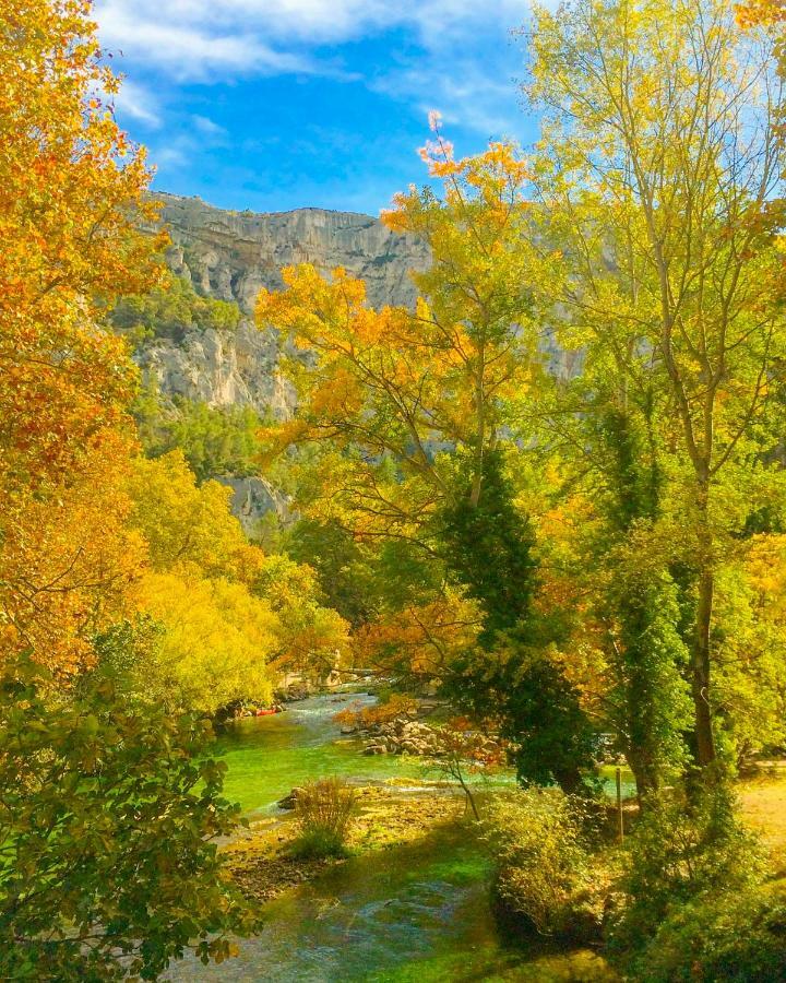 Domaine De La Brave Bed & Breakfast Pernes-les-Fontaines Luaran gambar